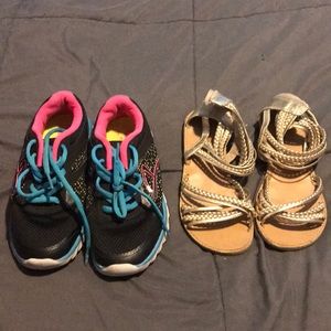 Bundle of 2 girls shoes